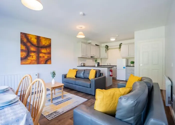 74 - Affordable 3 Bed With Parking